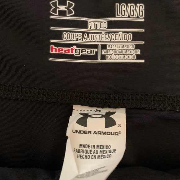 Under Armour Capri Yoga Pants L Black NWOT - Picture 2 of 3